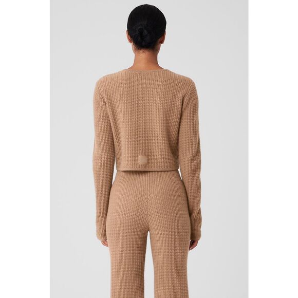 Alo Yoga Cashmere Plush Waffle Cropped Long Sleeve Toasted Almond Size XS - Picture 3 of 7